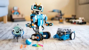 Robotics kit